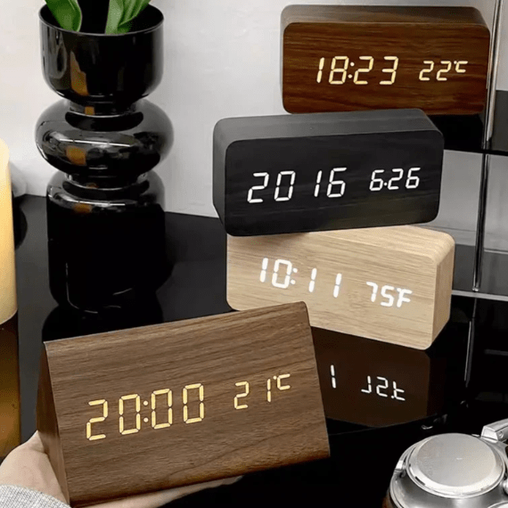 Digitale Houten Tafelklok met Stemactivering LED-Tijdsweergave Wekker Temperatuur voor Slaapkamer Kantoor | Sansoti