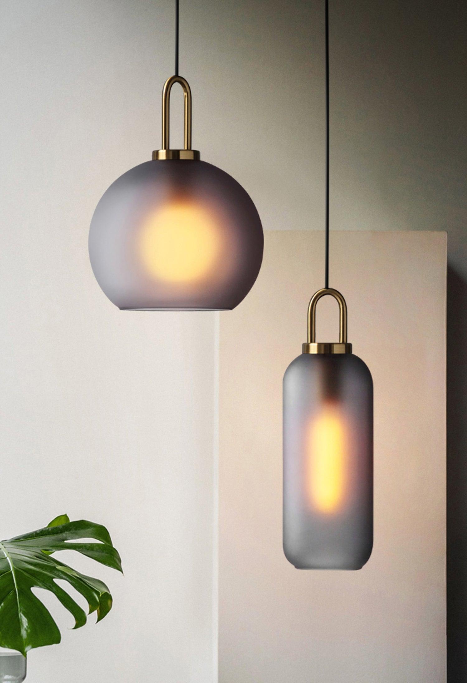 Glazen Hanglamp met Koperen Afwerking – Capsule & Sphere Vormen | Sansoti