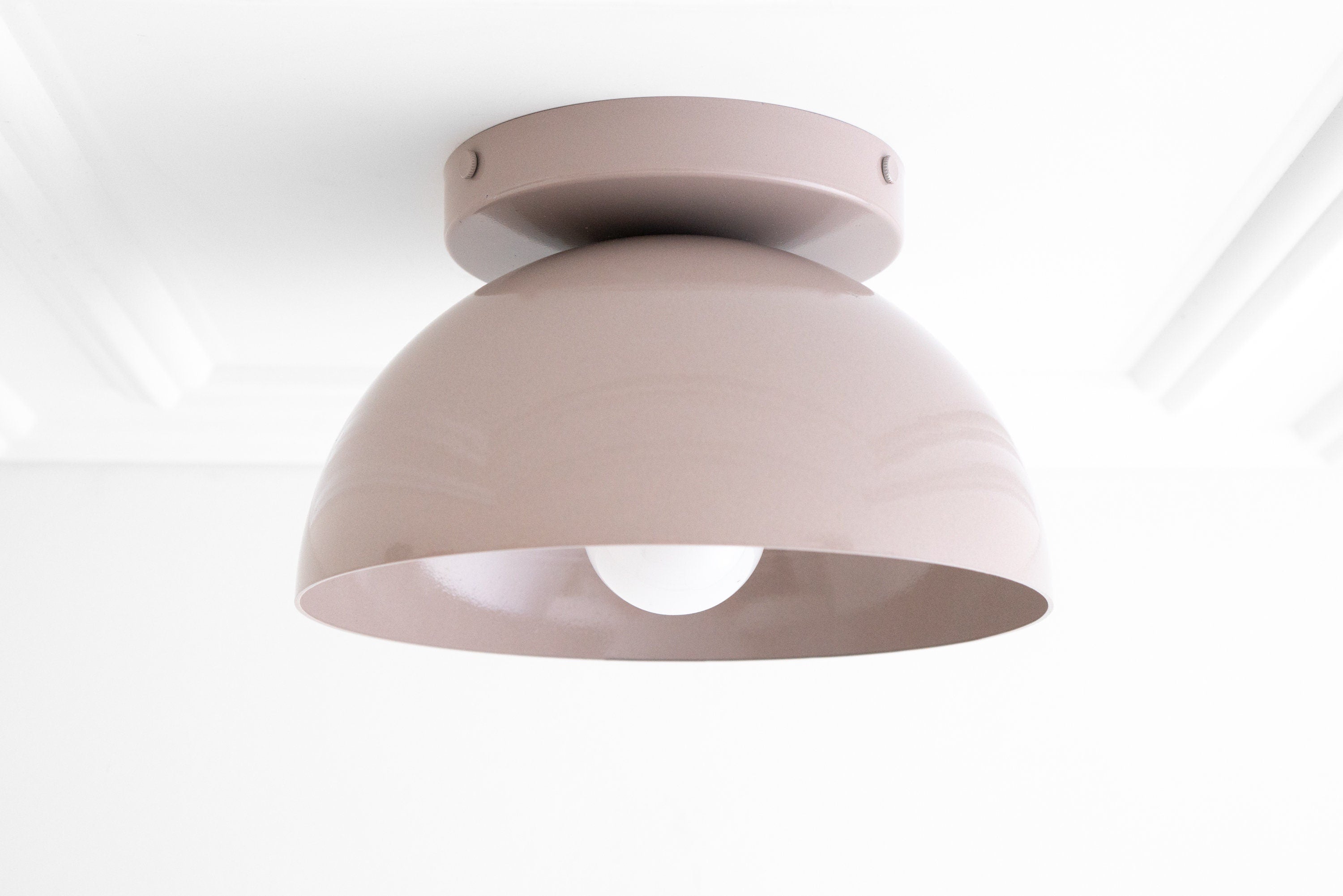 Minimalistische Plafondlamp Dome voor Compacte Ruimtes – Opbouwspot Beschikbaar in Meerdere Kleuren | Sansoti