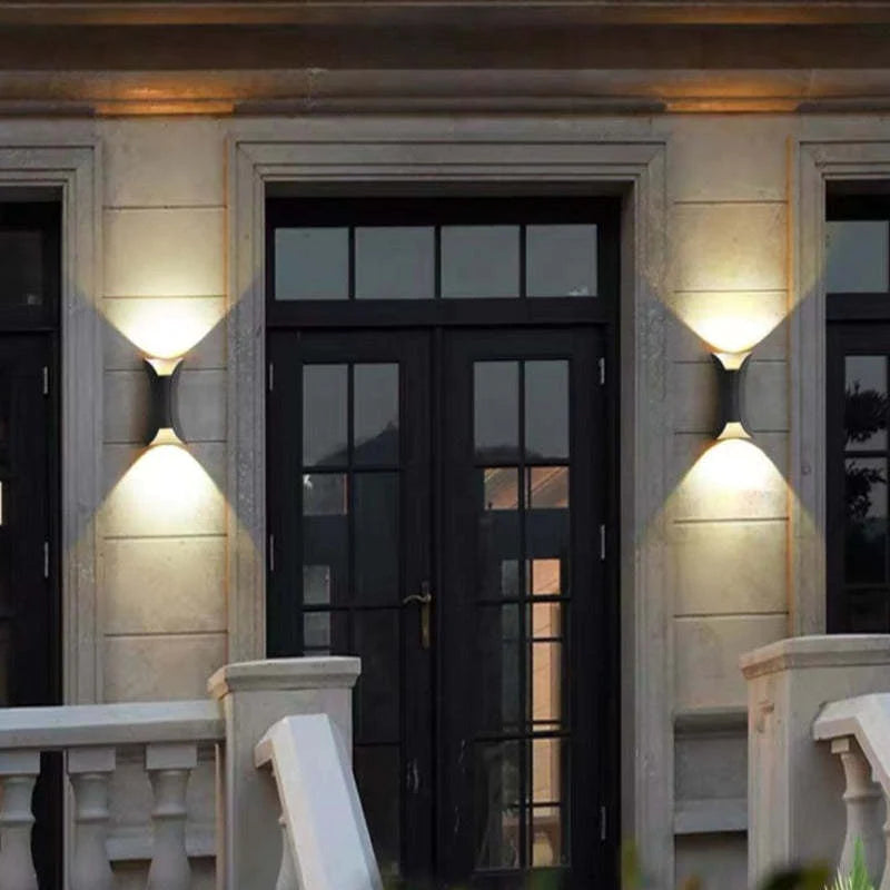 Applique Murale Extérieure Métal Noir Blanc LED Design Moderne Jardin Terrasse Entrée Façade Ambiance | Restfield