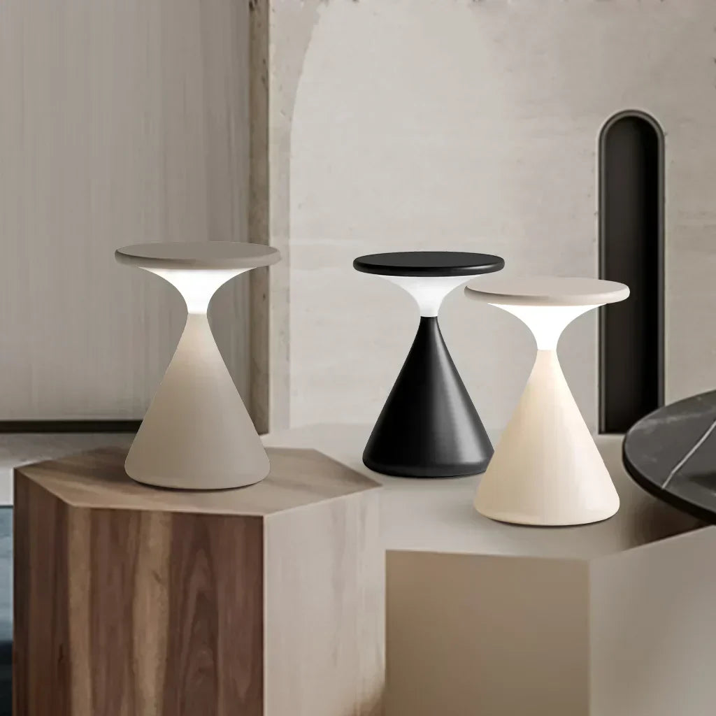 Draagbare Zandloper Tafellamp met Dimbare LED Batterij Accustroom Sfeerlicht Draadloze Touch Bediening Woon Slaapkamer Kantoor Retro Stijlvol Modern Design | Sansoti