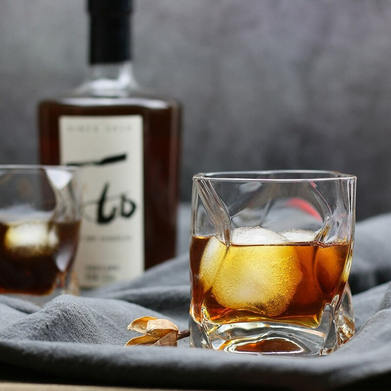 Gegolfd Whiskyglas 300ml Hittebestendig Glas Golvend Design Handgemaakt Drinkglas voor Whisky Cocktails Spiritualiën Japanse Stijl | Sansoti