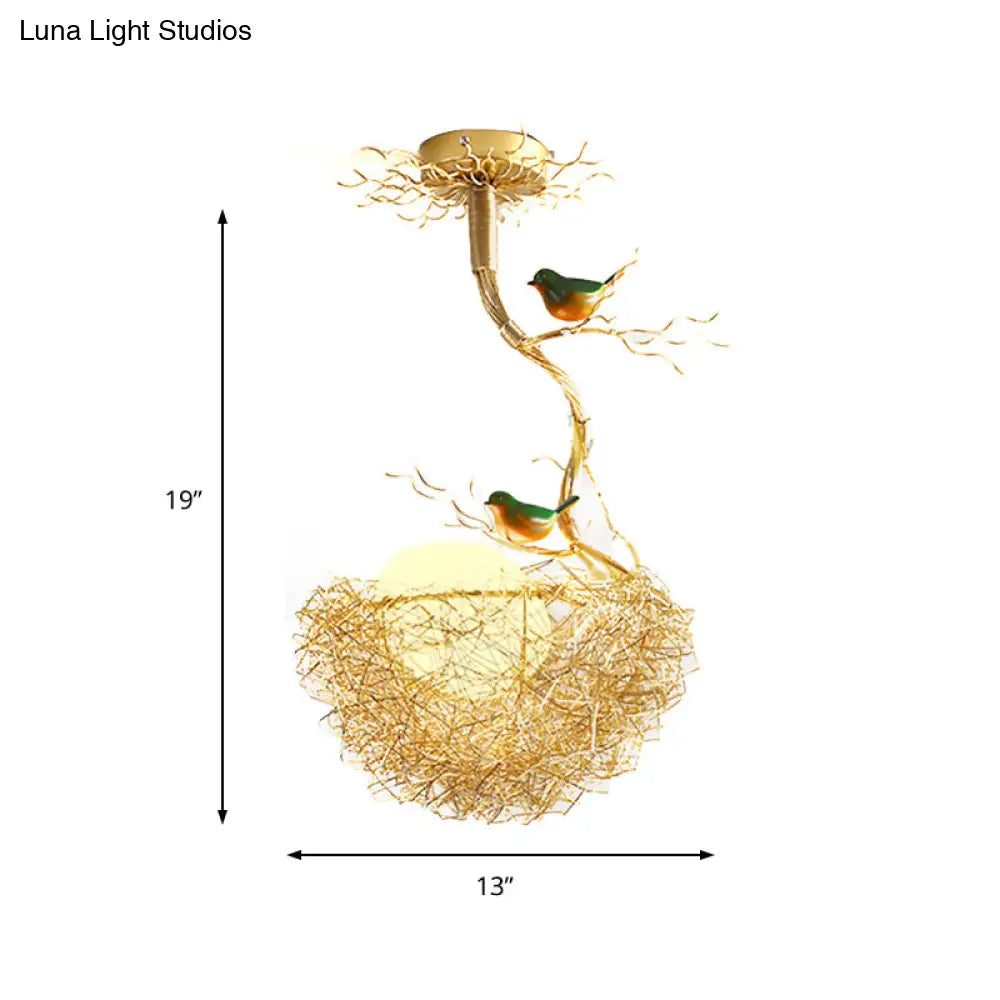 Kroonluchter Melkwit Glas met Vogels en Nest Goudkleurig 1 2 3 Lichtpunten Natuurgeïnspireerd Design | Sansoti