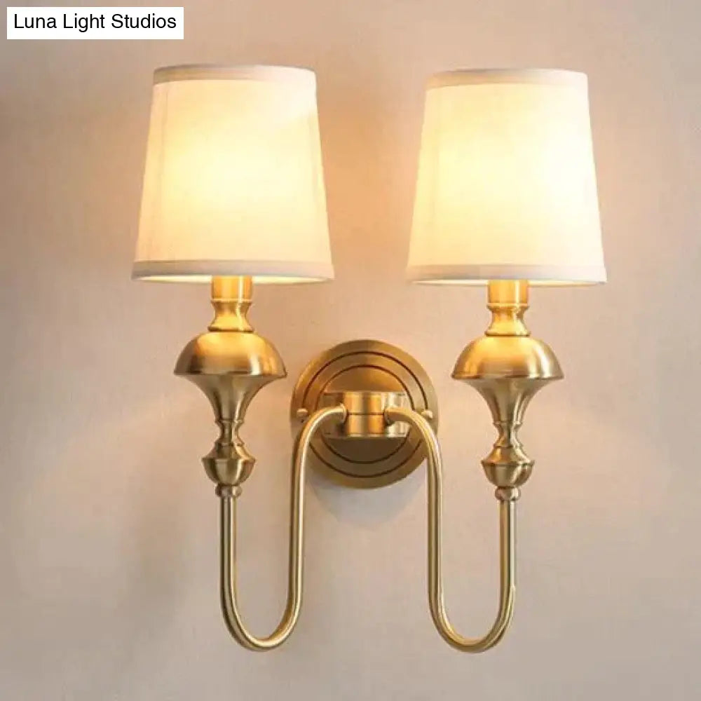 Koperen Wandlamp met Kegel Lampenkap - Enkele of Dubbele Kop - Elegant Design voor Slaapkamer en Gang | Sansoti