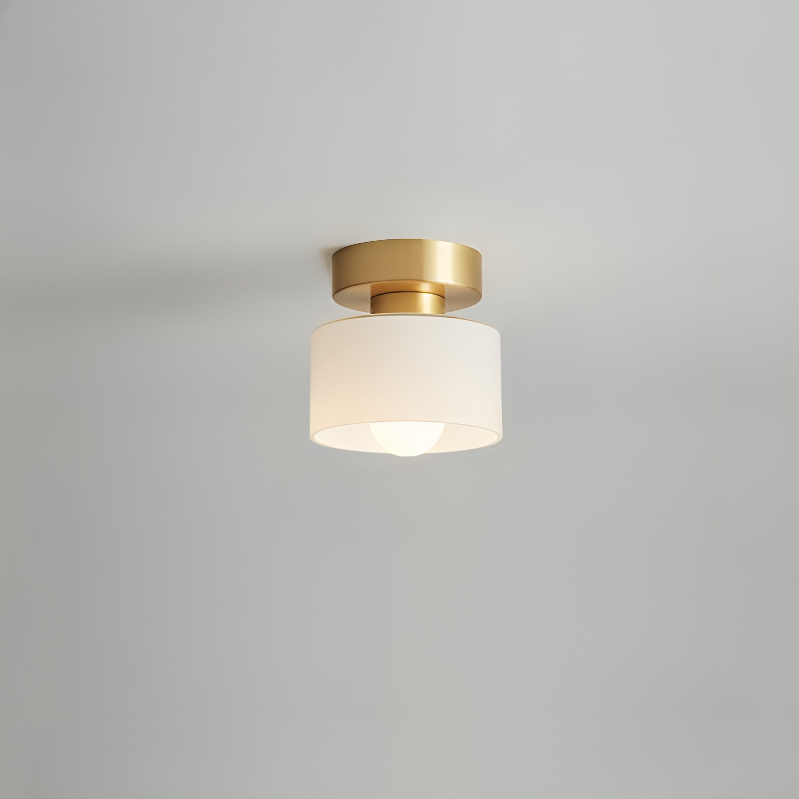 Plafonnier cylindrique E27 en métal et verre, lumière blanc chaud, style Bauhaus, éclairage pour entrée, chambre et salon | Sansoti
