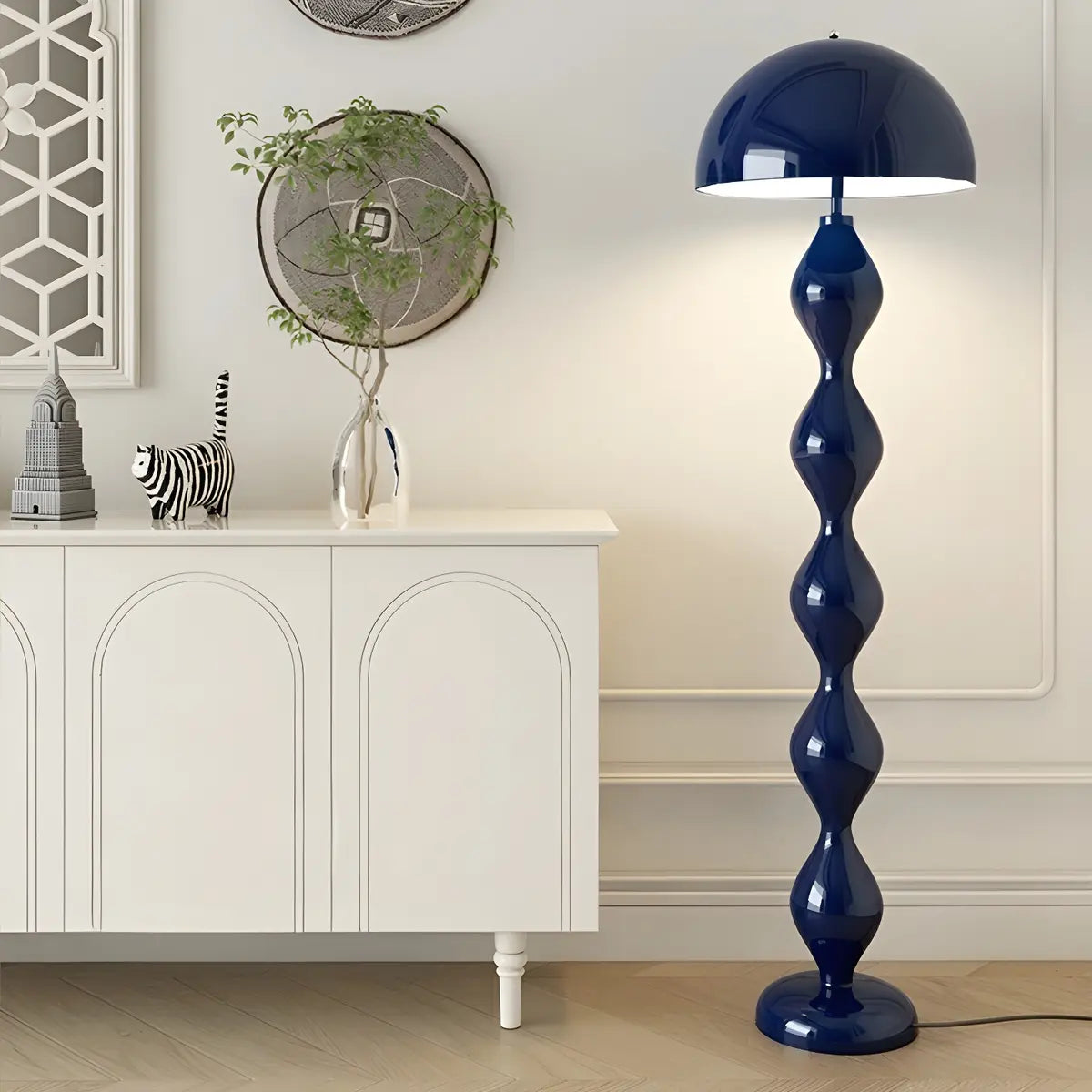 Lampadaire moderne en forme de champignon avec abat-jour métallique et 3 niveaux d’éclairage – Lampadaire scandinave avec interrupteur au pied | Restfield