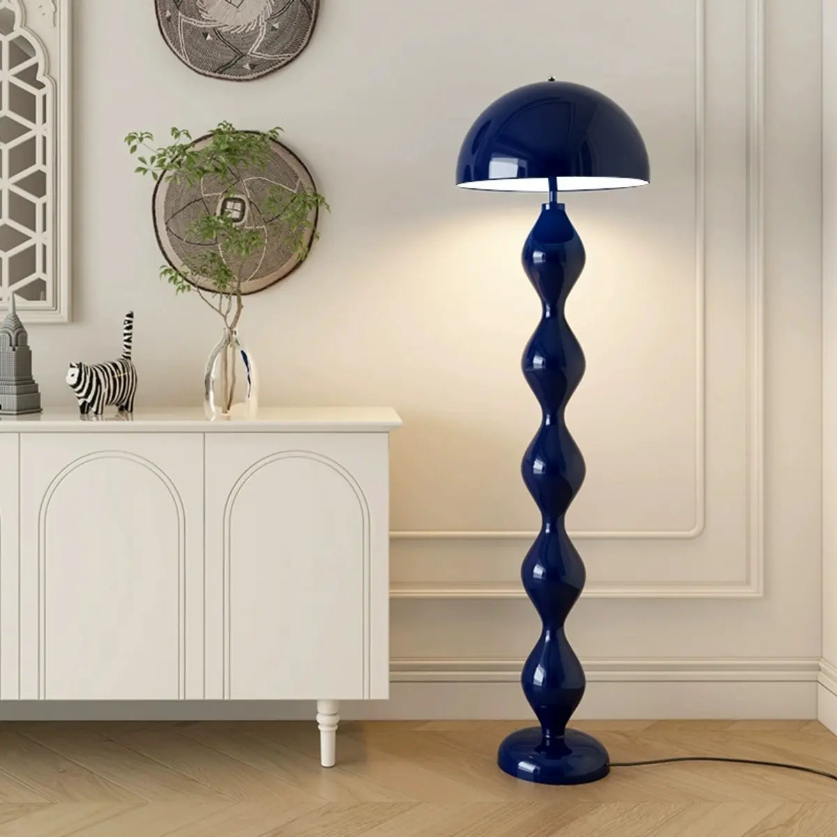 Lampadaire moderne en forme de champignon avec abat-jour métallique et 3 niveaux d’éclairage – Lampadaire scandinave avec interrupteur au pied | Restfield