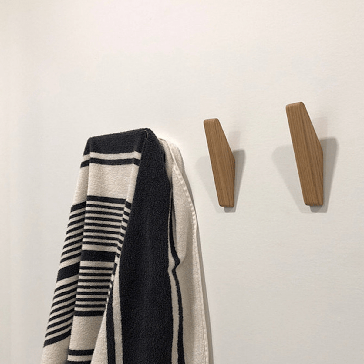 Patère murale en bois Naturel 13,5 cm Bicolore Minimaliste Scandinave Style bohème | Sansoti