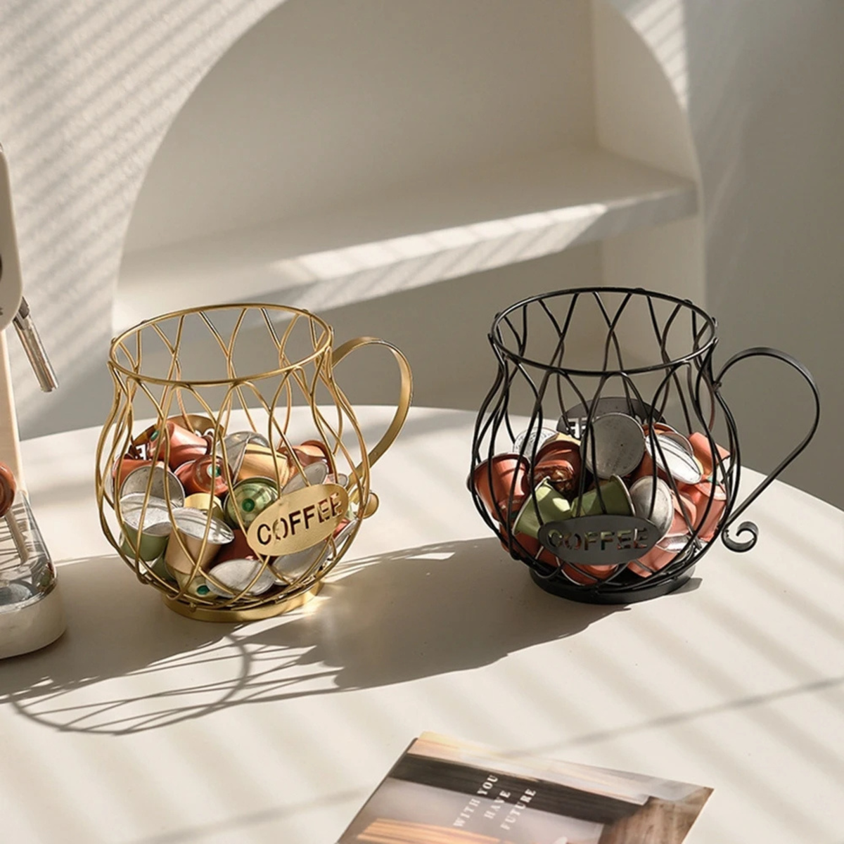 Koffiecapsule Houder Smeedijzer Open Structuur Zwart Goud Design Keukenaccessoire Capsule Organizer Koffiehoek | Sansoti