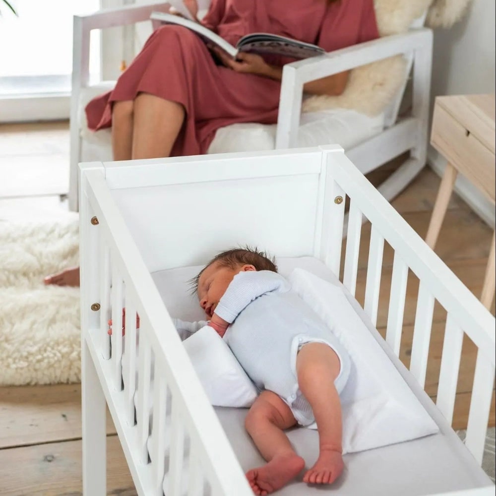 Babysteunkussen Zijligging Regelbaar Wasbaar voor Bedje Wiegje met Afneembare Hoes Compact Veilig Ontwerp | Sansoti