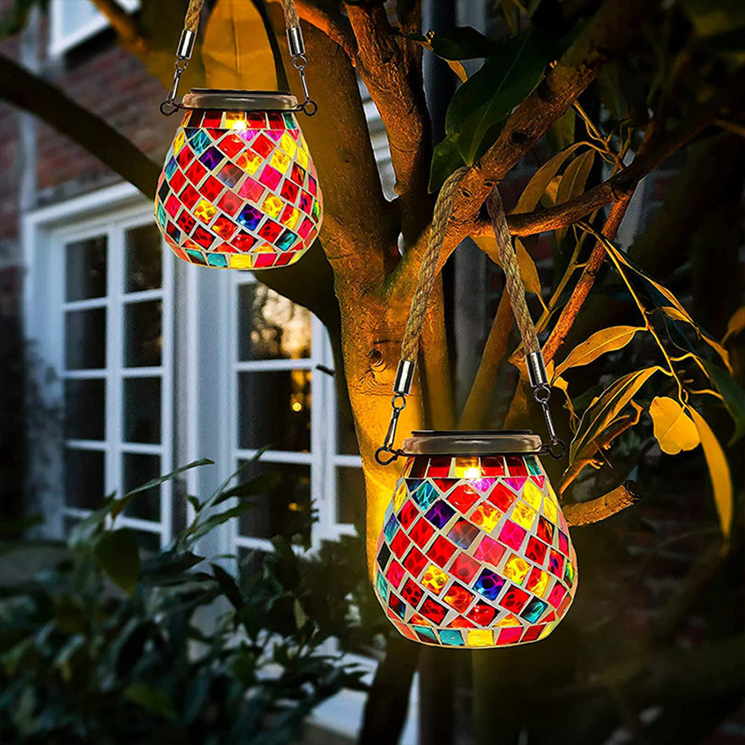 Solar Tuinlamp met Gekleurd Glas – Handgemaakte Lantaarn met Mozaïek Lichteffect voor Sfeervol Buitendecor | Sansoti