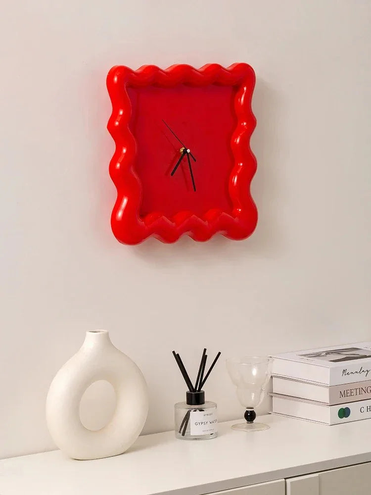 Wanduhr Weiß Gewellter Rahmen 30cm Minimalistisch ABS Wohnzimmer Schlafzimmer Modern | Restfield