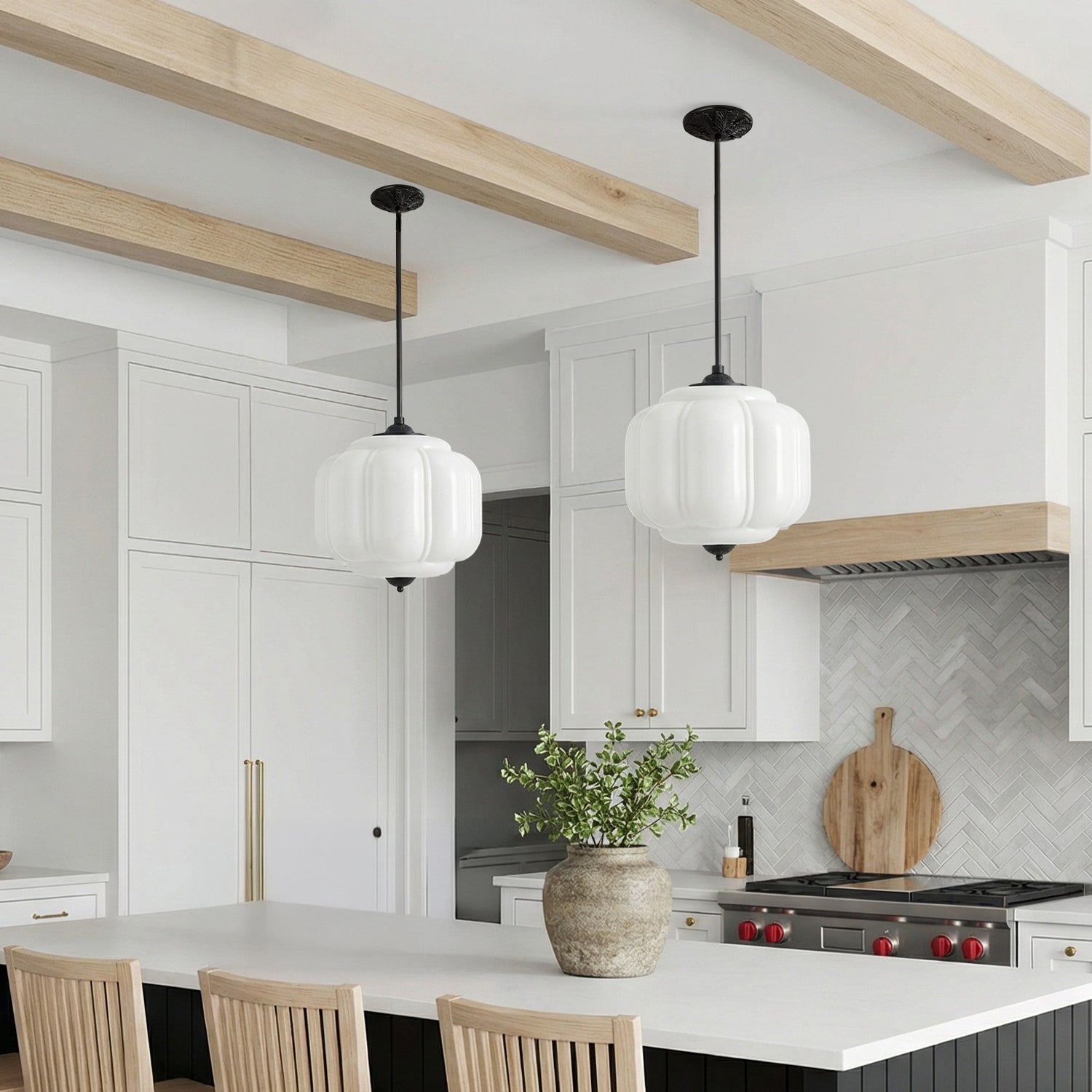Vintage Melkglas Hanglamp met Messing Armatuur – Klassiek Retro Design voor Eetkamer, Hal & Leeshoek | Sansoti