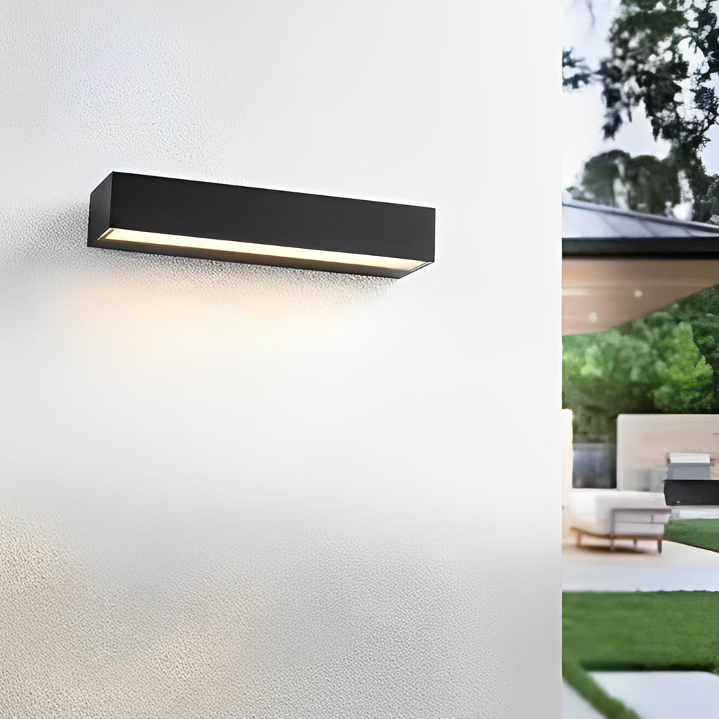 Moderne Außenwandleuchte mit linearem LED-Licht und IP65 wasserdichtem Aluminiumgehäuse für Fassade, Eingang und Garage | Restfield