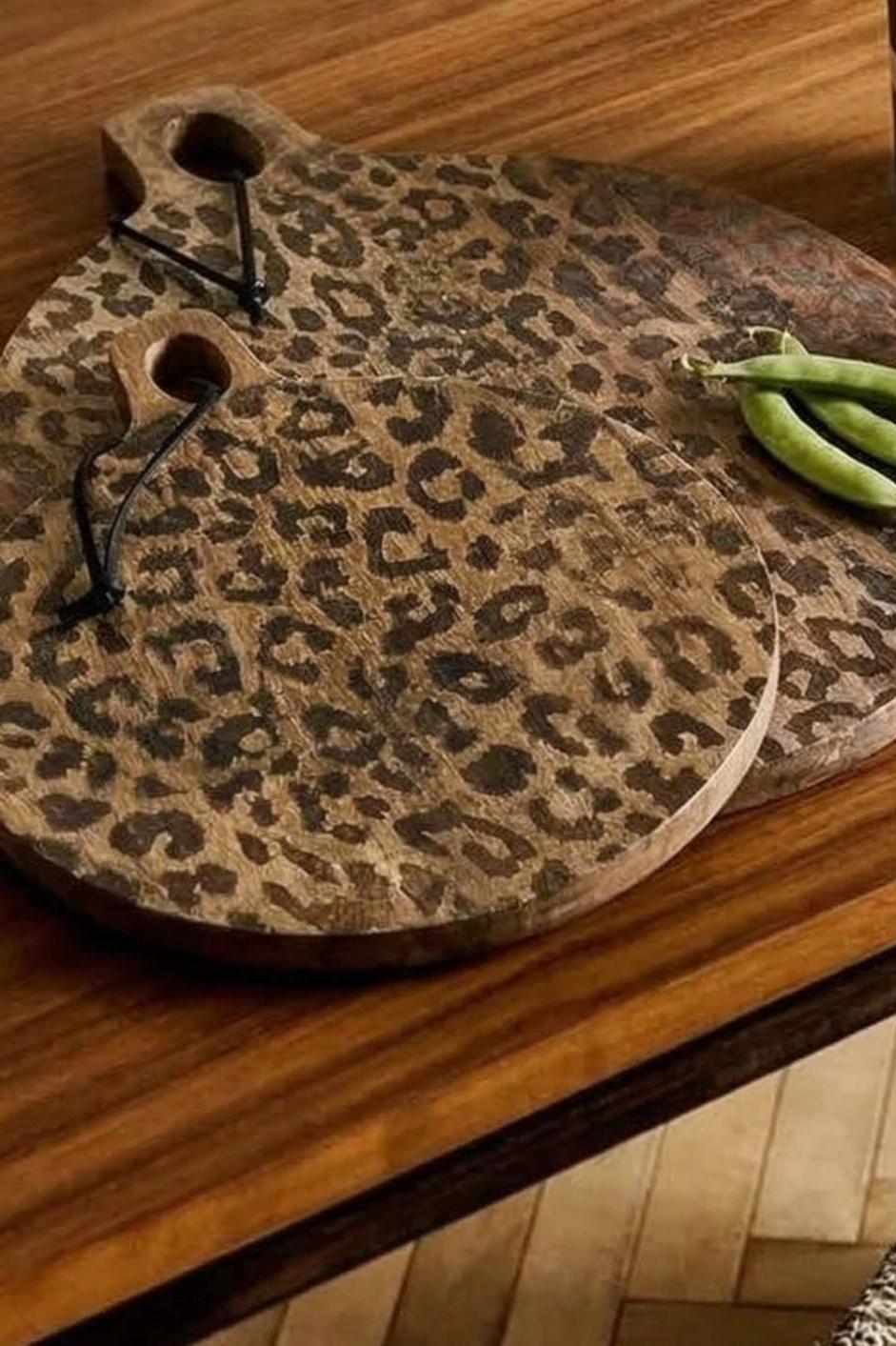 Houten Serveerplank Sapelehout Rond en Vierkant Scandinavisch Design voor Keuken en Tafel | Sansoti