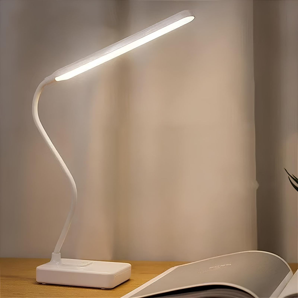 Bureaulamp met Flexibele Arm Oplaadbaar Dimbaar LED Licht voor Bureau Werkkamer Modern Design Tafelverlichting | Sansoti