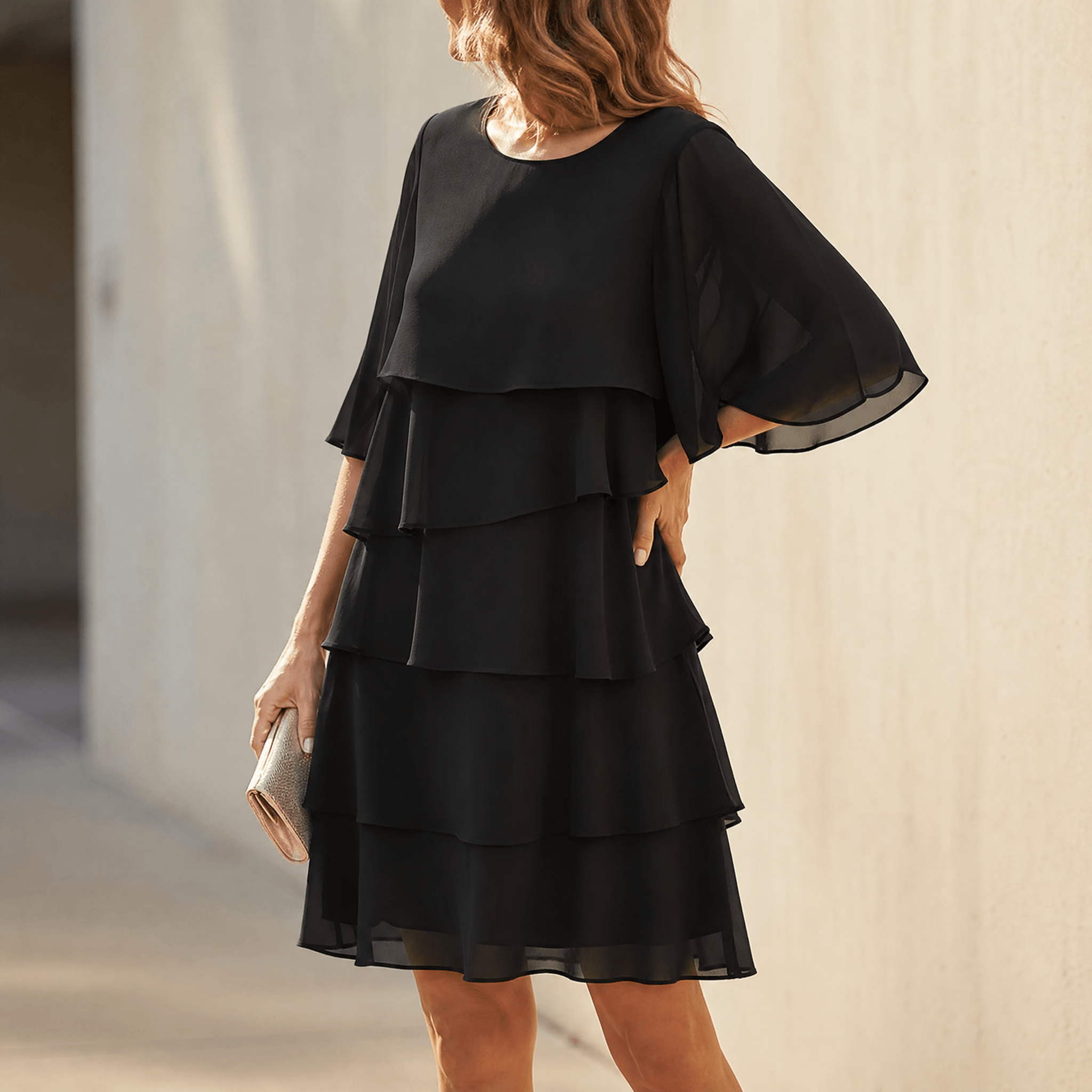 Gelaagde Ruffle Jurk voor Vrouwen – Vloeiende Chiffon met Vleugelmouwen & 4 Lagen | Sansoti