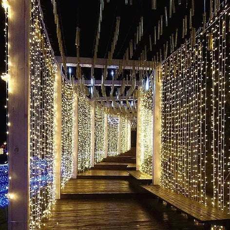 Zonne-energie Lichtgordijn voor Buiten 300 LED Warm Wit Waterbestendige Sfeerverlichting Tuin Terras | Sansoti