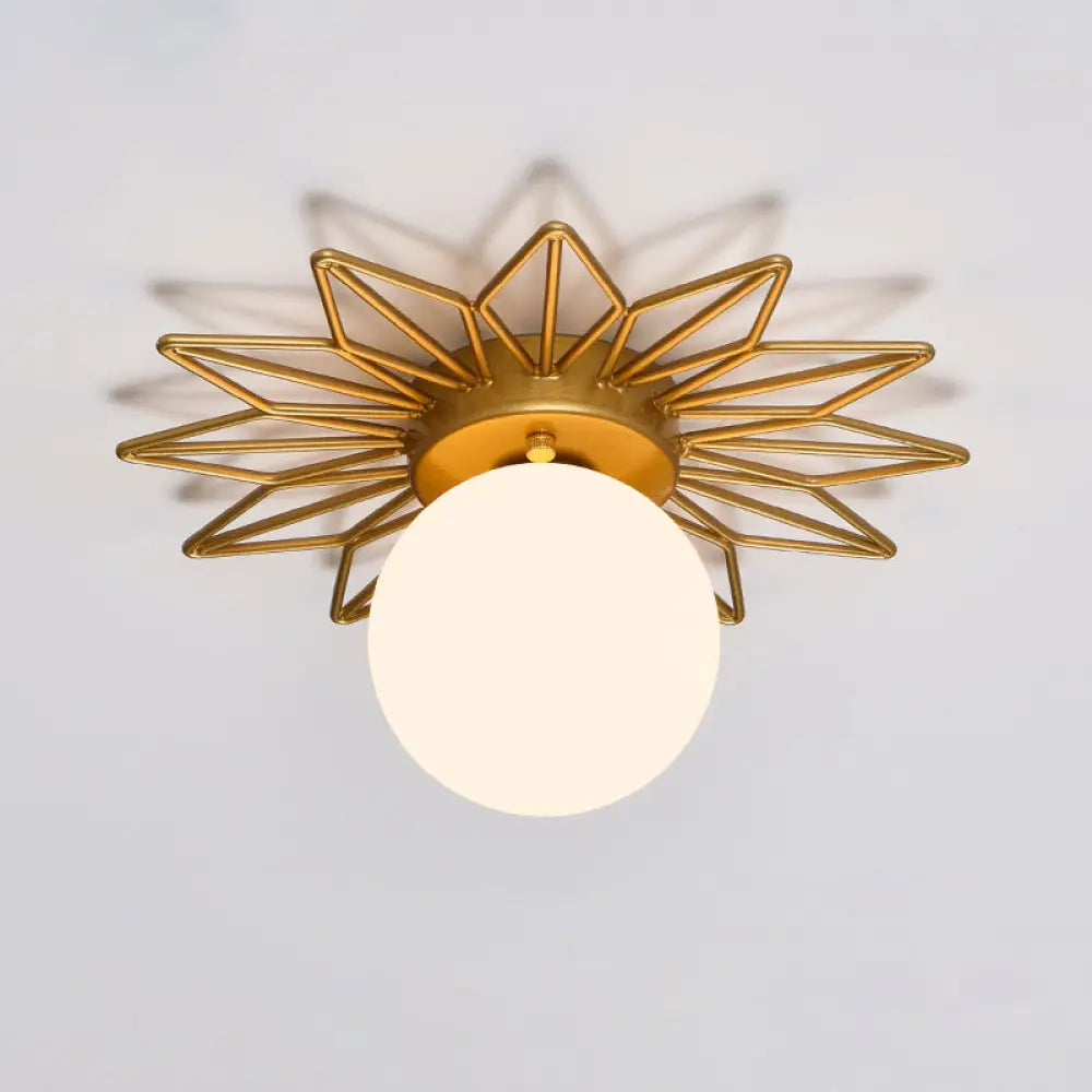 Plafonnier doré avec boule en verre crème douille G9 chambre salon design moderne plafonnier éclairage de plafond | Sansoti