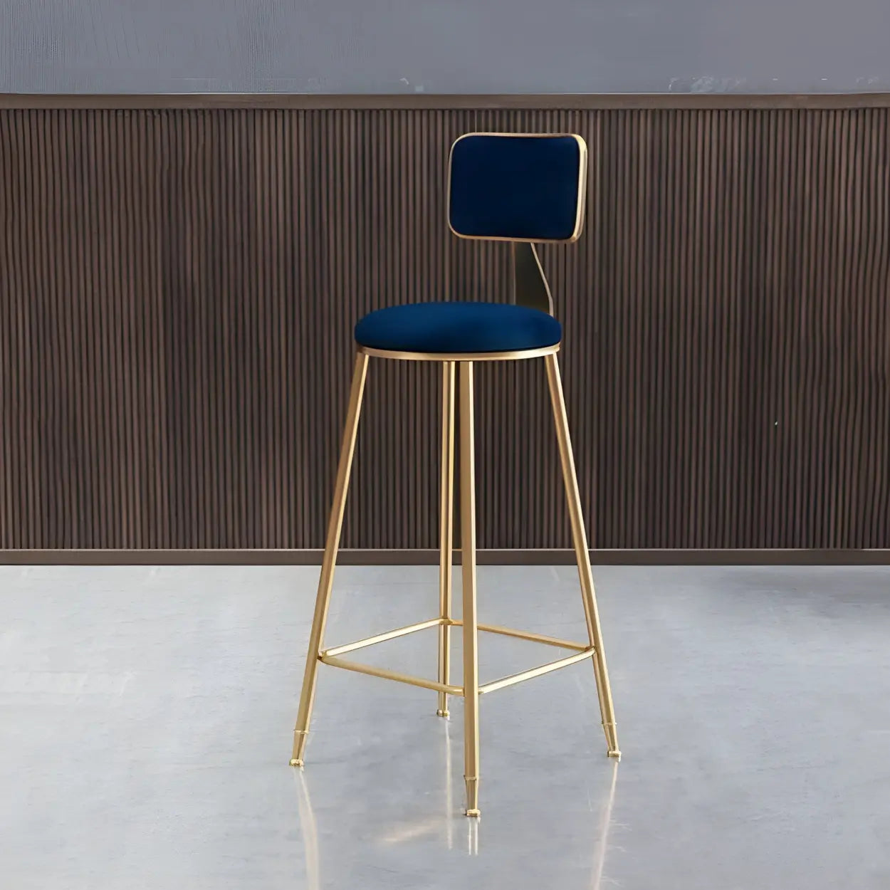 Tabouret de Bar en Velours Luxe avec Dossier et Piètement Métallique Doré – Chaise de Bar Glamour Moderne pour Îlot de Cuisine et Bar à Domicile | Restfield