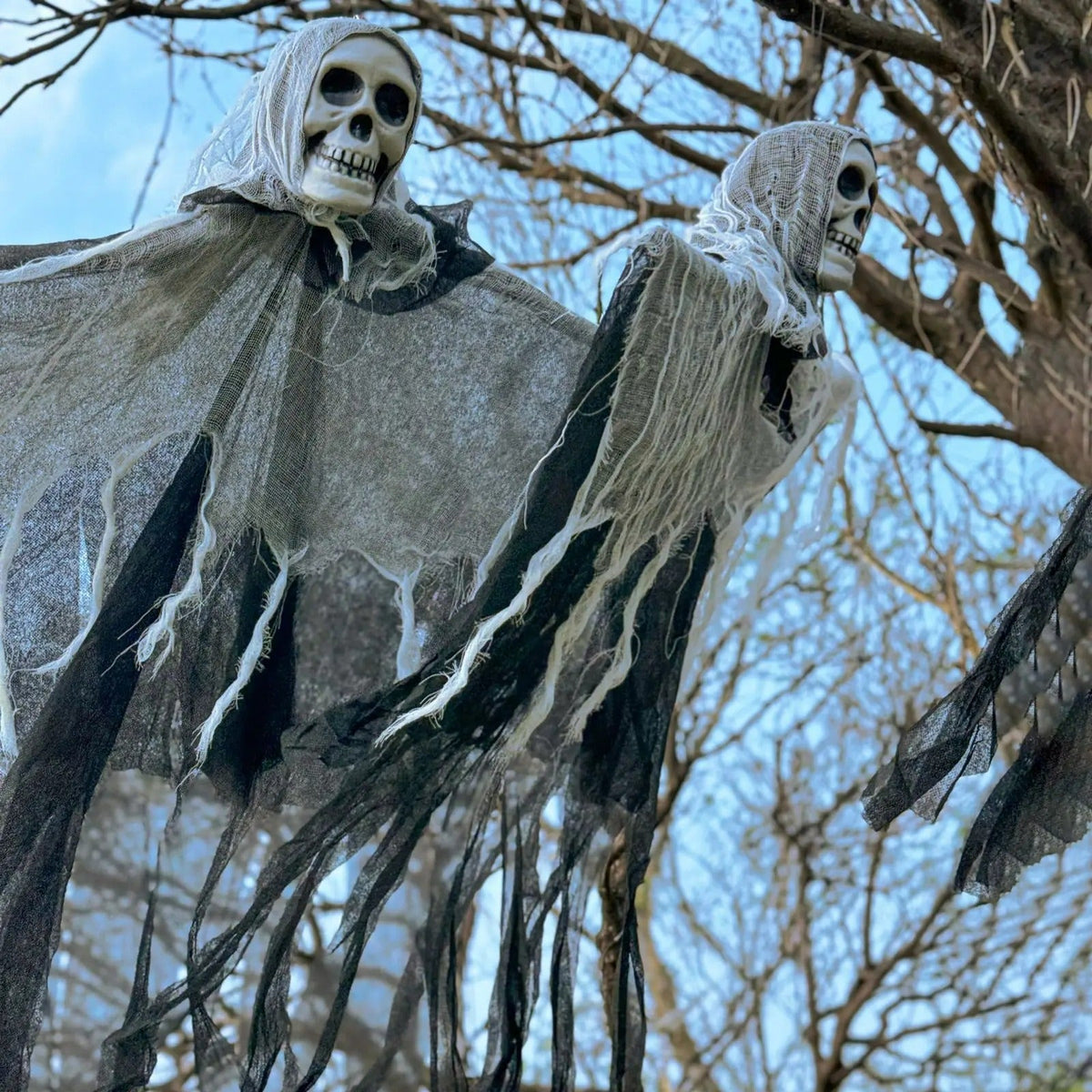 Podświetlana wisząca dekoracja w kształcie czaszki z LED, duch do wnętrz i na zewnątrz, dekoracja na imprezę halloweenową, upiorny klimat | Sansoti