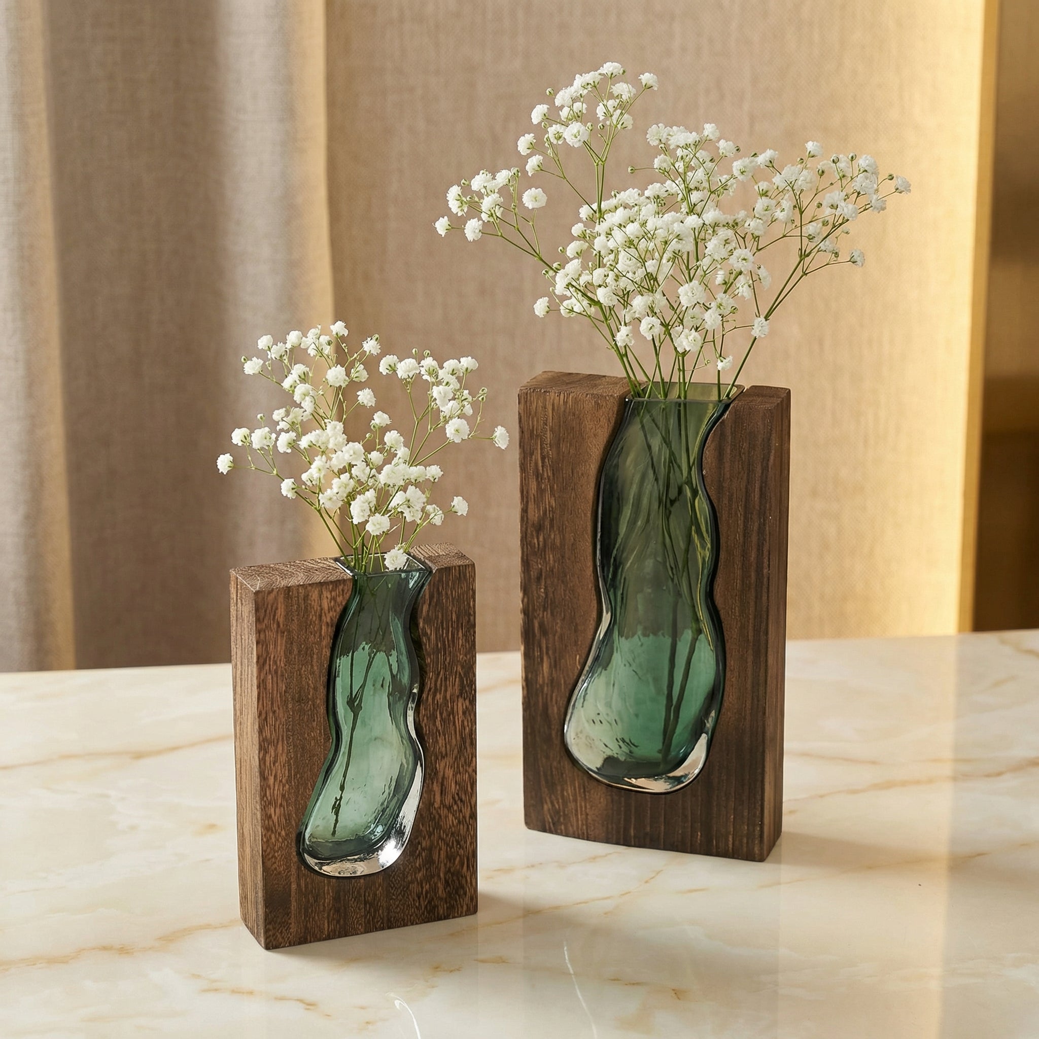 Glazen vaas met natuurlijke houtrand live edge stijl Scandinavisch design decoratief voor bloemen | Sansoti