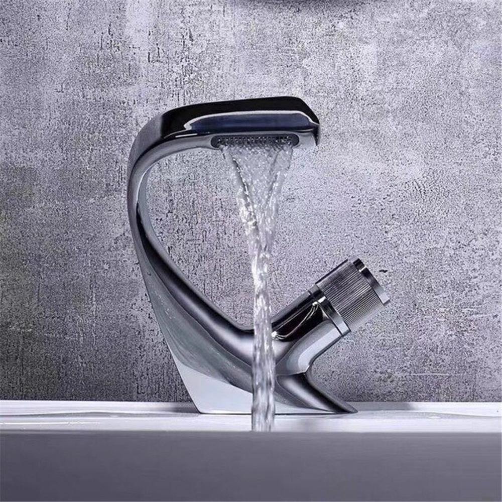 Waschtischarmatur mit Wasserfallauslauf und Einhebeldesign für Badezimmer | Restfield