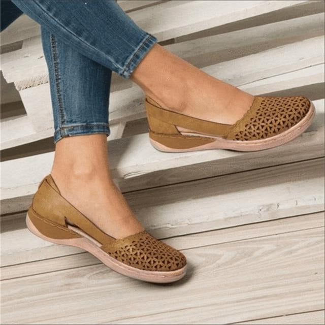 Women's Ballet Flats with a Wider Toe Box for Hallux Valgus Comfort, Flat PU Leather Shoes for Everyday Wear | Sansoti