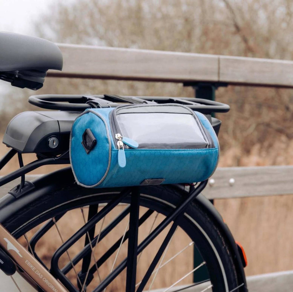 Fahrrad-Lenkertasche mit Handyfenster, wasserdicht, schwarz-blau, Touchscreen-Schutz, sicher unterwegs mit dem Fahrrad | Sansoti