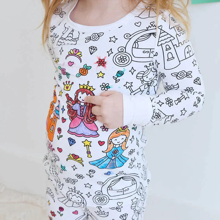 Ausmalbarer Kinderpyjama mit Textilstiften – Kreativ schlafen und zeichnen für Kleinkinder und Schulkinder | Sansoti
