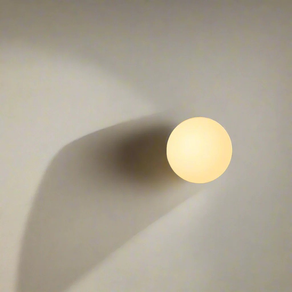 Kinkiet kula z matowego szkła, G9 LED, biały, 12–18 cm, unoszący się design, nowoczesne oświetlenie do przedpokoju, łazienki, sypialni i salonu | Sansoti