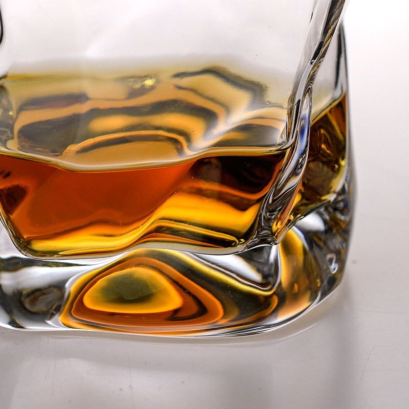 Gegolfd Whiskyglas 300ml Hittebestendig Glas Golvend Design Handgemaakt Drinkglas voor Whisky Cocktails Spiritualiën Japanse Stijl | Sansoti