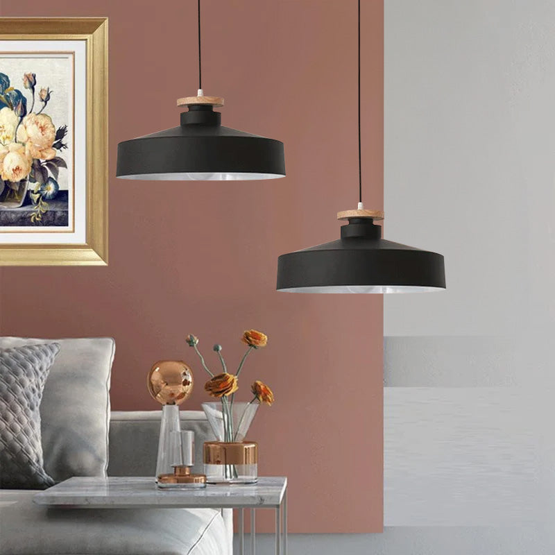 Hanglamp met Houten Kap en Aluminium Accent – Scandinavisch Design voor Eetkamer en Woonkamer | Sansoti