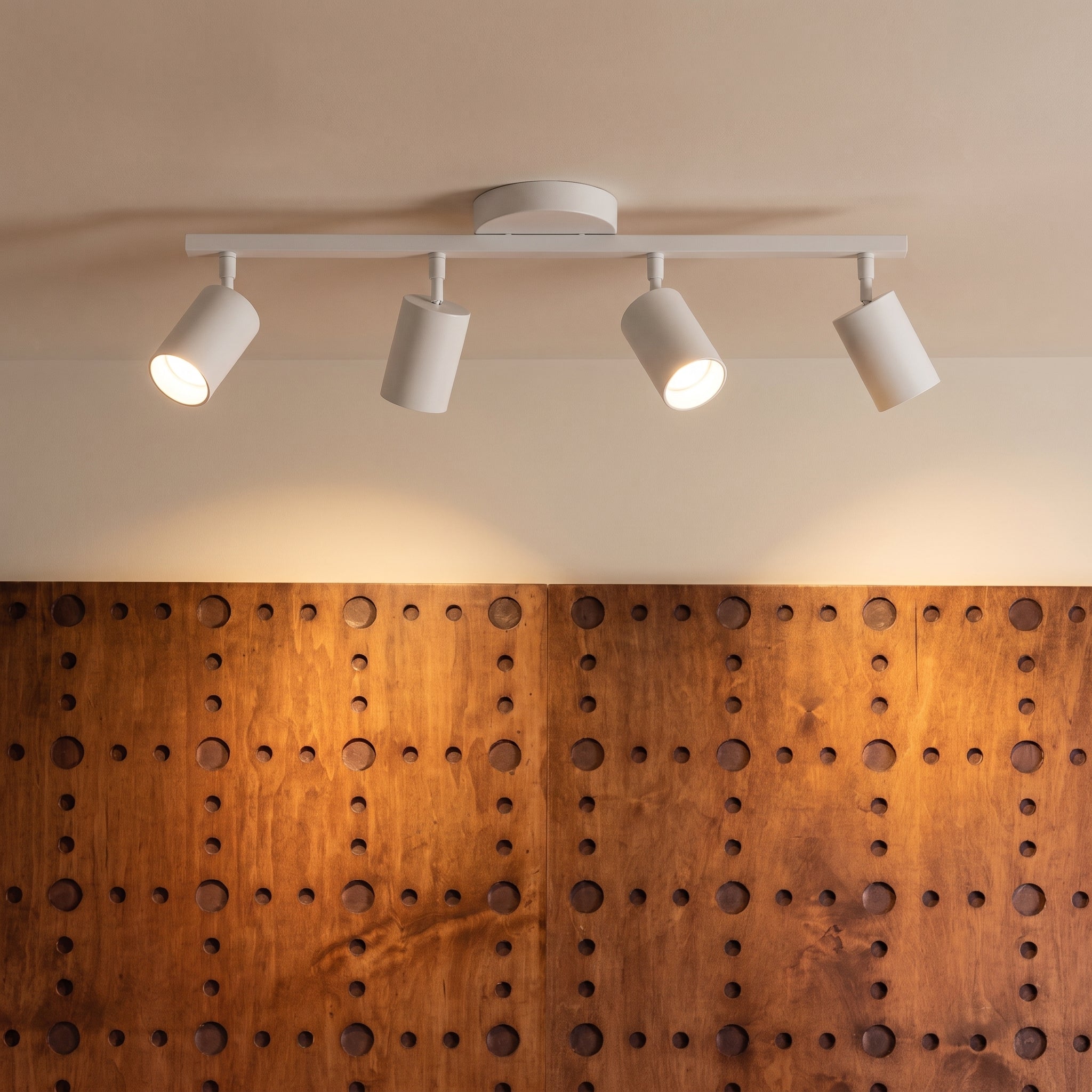 Plafonnier à 4 spots réglables, aluminium noir et blanc, douilles GU10, éclairage pour salon et cuisine, style moderne | Sansoti