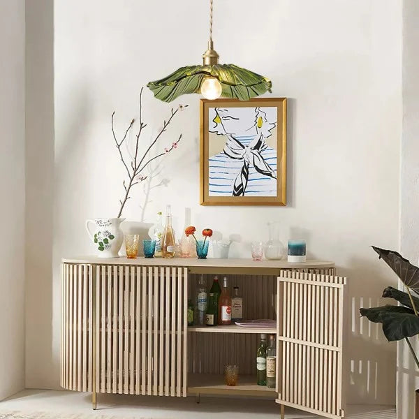 Glas-Blumen-Decken- und Hängeleuchte mit Messing-Innenlicht im Retro-Design für Esszimmer und Schlafzimmer | Sansoti