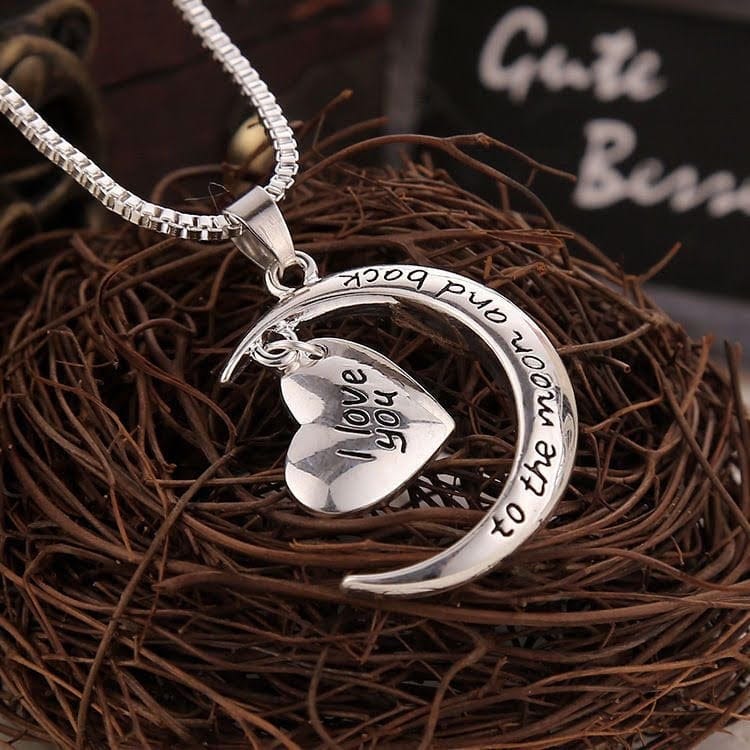 Collier avec pendentif cœur en forme de lune – Bijou romantique pour femmes – Métal argenté, cadeau | Sansoti
