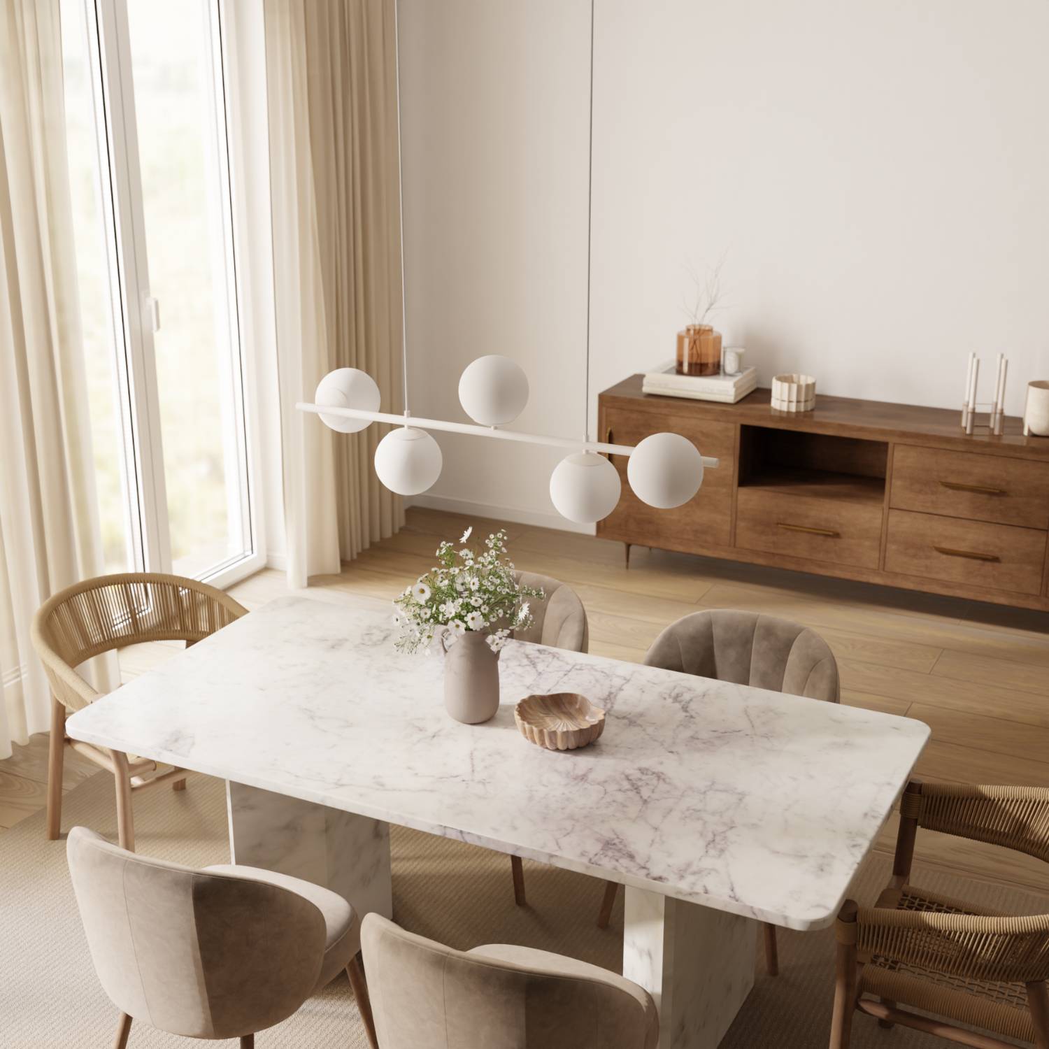 Suspension design moderne avec 5 globes en verre opalin au-dessus de la table à manger – Eloria