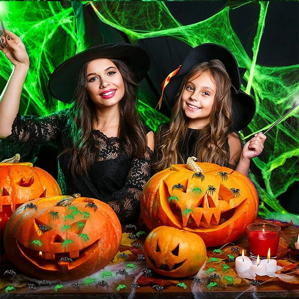 Dekoracja w postaci fosforyzującej pajęczyny, 20-100 gramów, na imprezę halloweenową, do wnętrz i na zewnątrz, tworząca upiorny klimat | Sansoti
