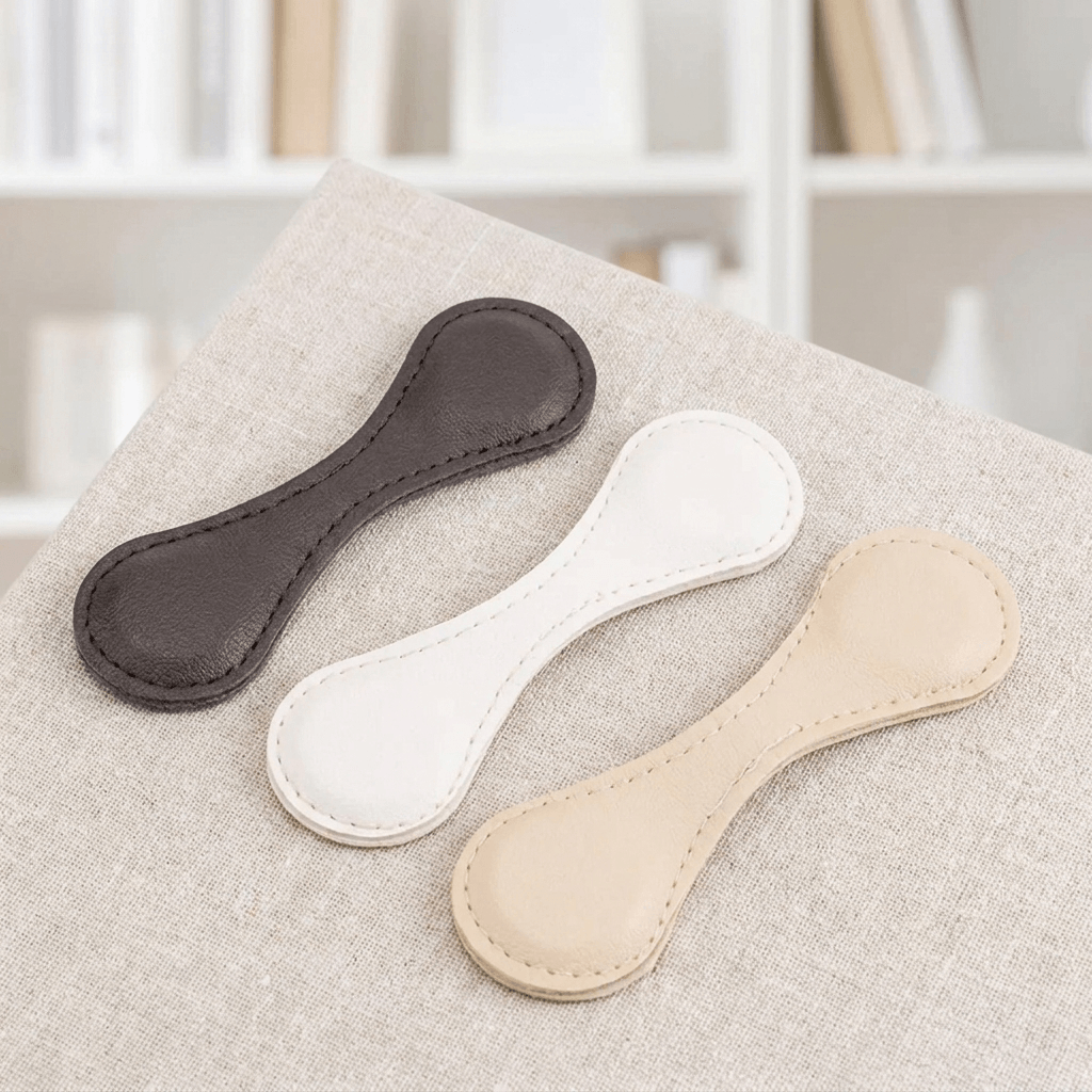 Marque-pages magnétiques en cuir, lot de 4, beige, noir et marron, pour romans, agendas et journaux – design élégant et intemporel | Sansoti