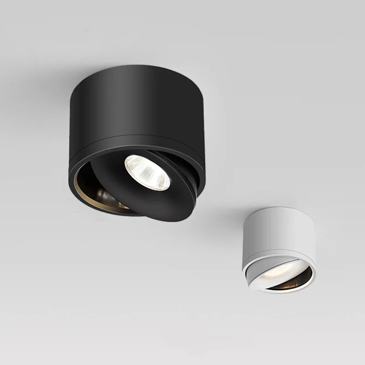 Adjustable ceiling spotlight with 360° rotatable spotlight head, black and white modern surface-mounted lighting for the living room | Sansoti