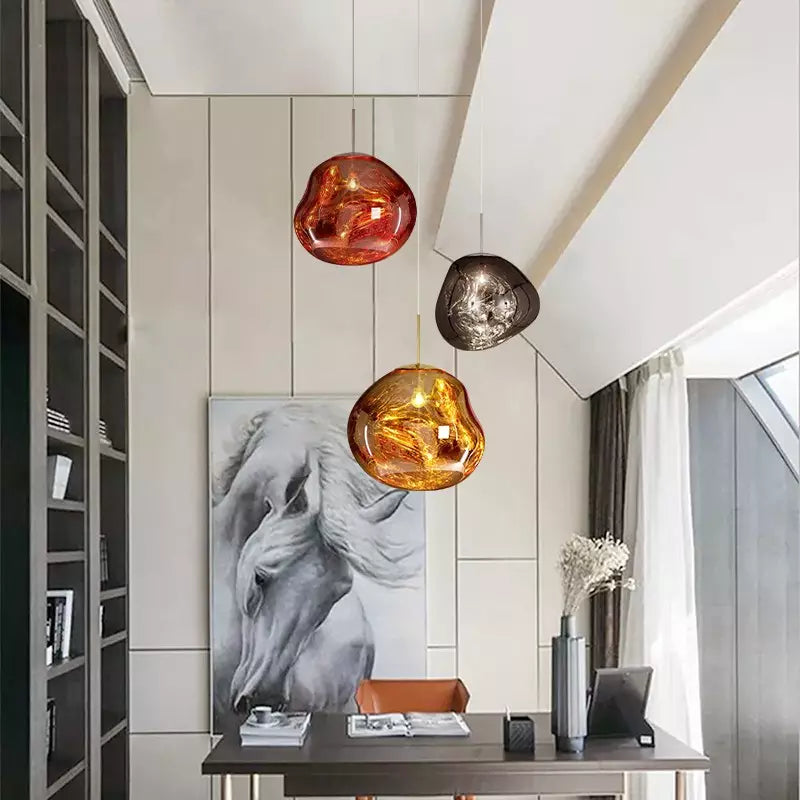 Suspension artistique fondante avec lumière chaude et forme sculpturale pour intérieurs modernes | Restfield