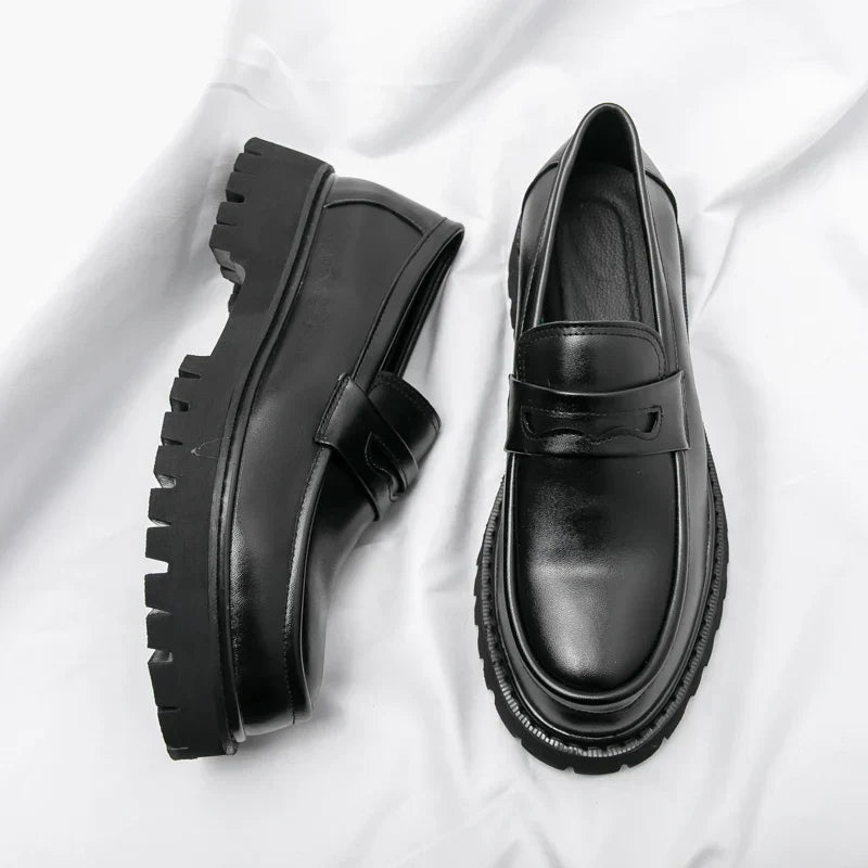 Slipper Herren Schwarz Dicke Sohle Slip-on-Loafer Bequem Geeignet für den täglichen Gebrauch im Büro und in der Freizeit | Sansoti
