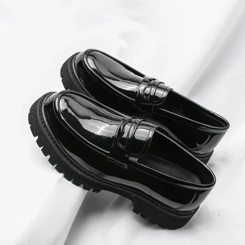 Slipper Herren Schwarz Dicke Sohle Slip-on-Loafer Bequem Geeignet für den täglichen Gebrauch im Büro und in der Freizeit | Sansoti