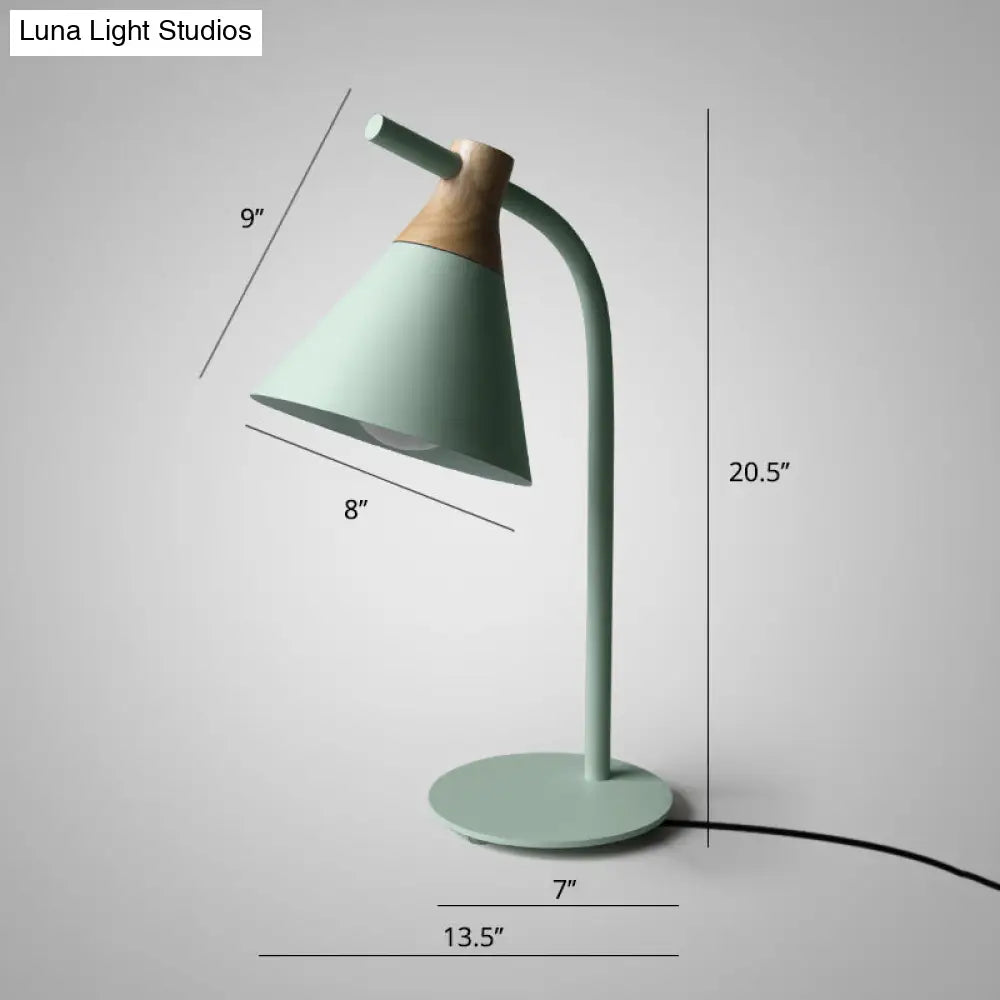 Verstelbare Tafellamp met Conische Kap Metaal Slaapkamer Nachtkastje Leeslamp Flexibele Arm Modern Design | Sansoti