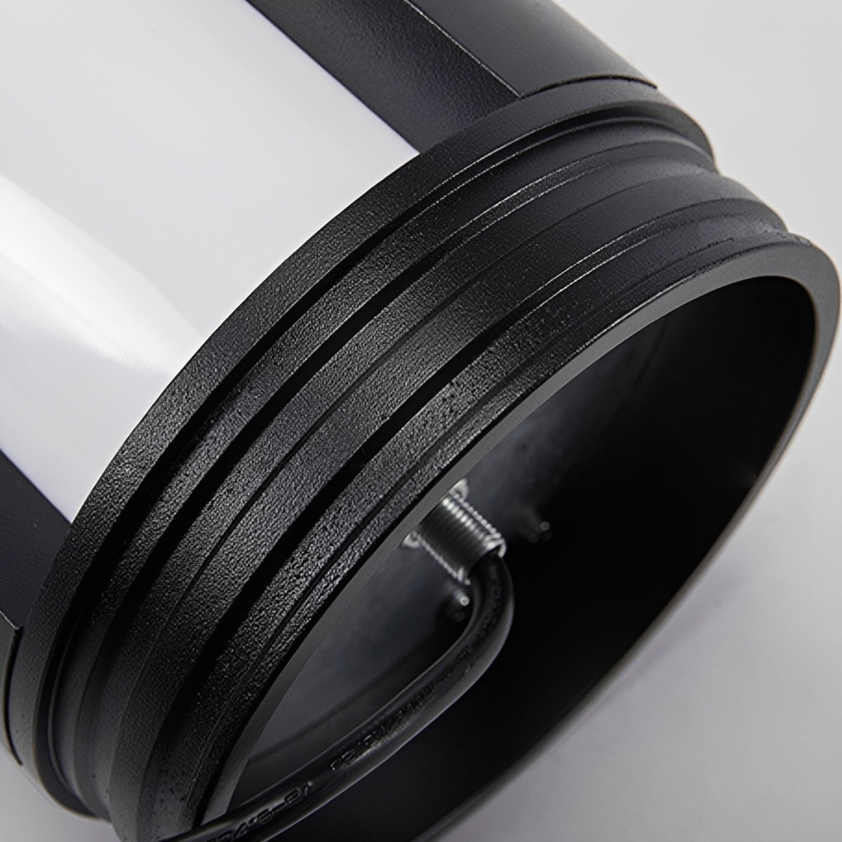 Cylindryczny słupek zewnętrzny LED czarny, oświetlenie ogrodowe i ścieżkowe, wodoodporna aluminiowa lampa ogrodowa, nowoczesna | Sansoti