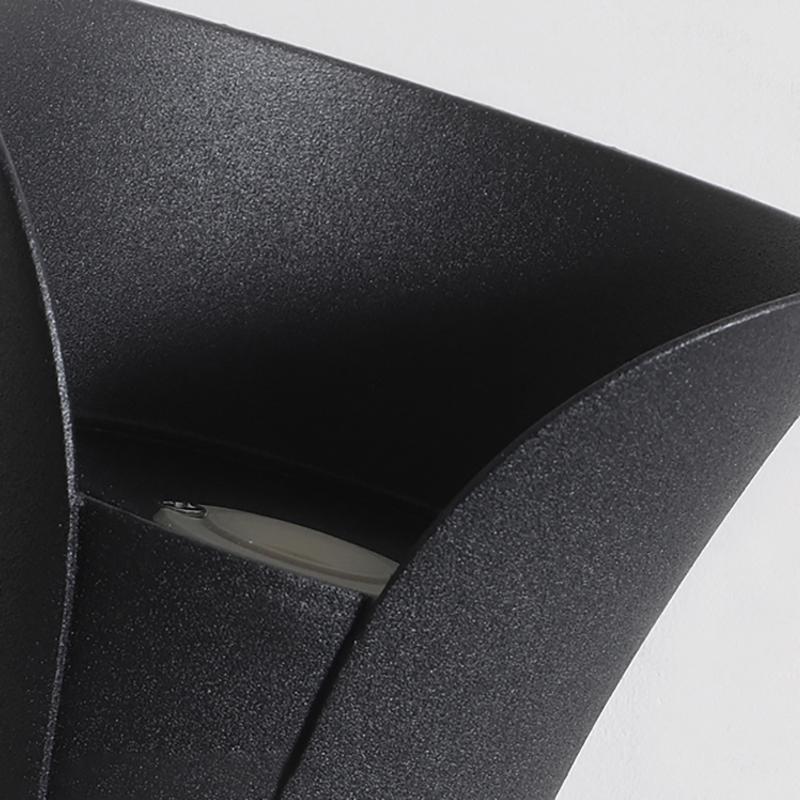 Moderne Up Down Buiten Wandlamp Met IP54 Bescherming En Aluminium Behuizing | Sansoti