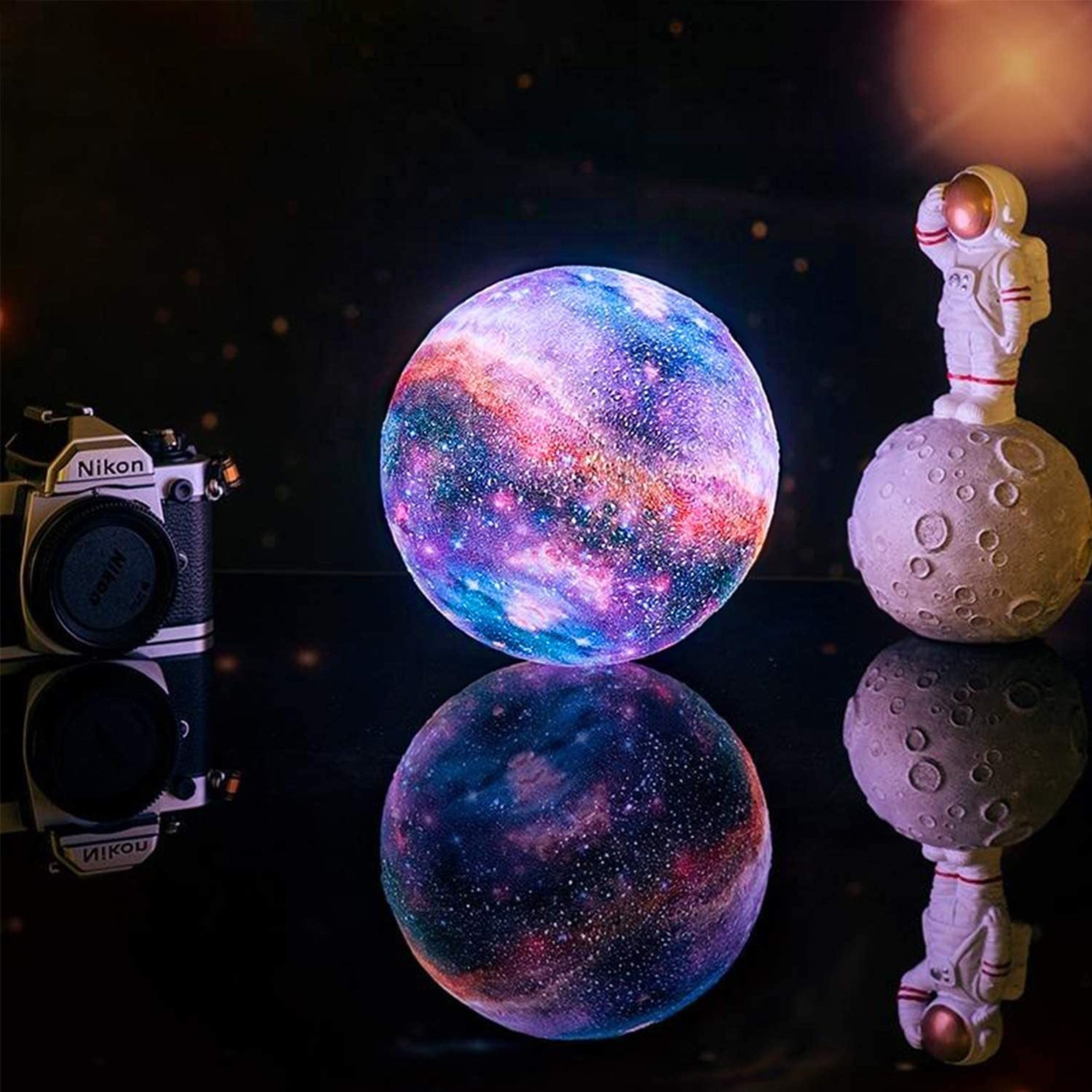 3D Galaxie Maanlamp met Houten Standaard Draadloos Dimbaar Sfeerverlichting Nachtlampje Tafelverlichting 16 Kleuren LED | Sansoti