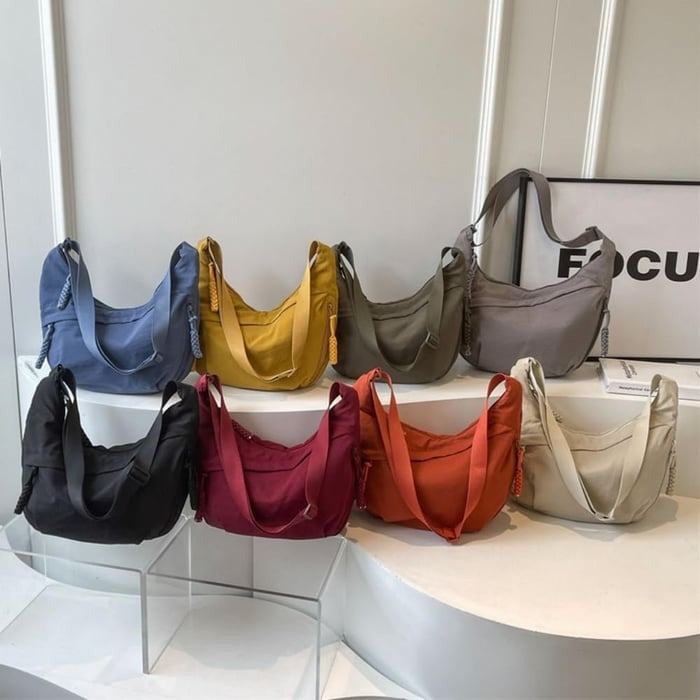 Nylon Schoudertas Halfmaan Medium Crossbody Hobo Tas Waterdicht Dames Verstelbaar Riem Casual Dagelijks | Sansoti