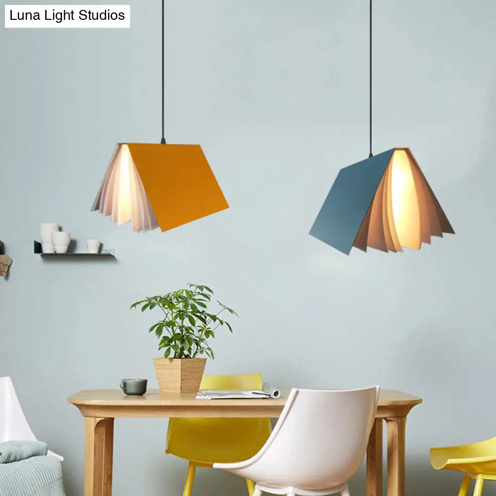 Hängeleuchte Open Book Kunststoff 24 cm rund modern nordisch skandinavisch stimmungsvolle Beleuchtung Wohnzimmer Esszimmer | Sansoti