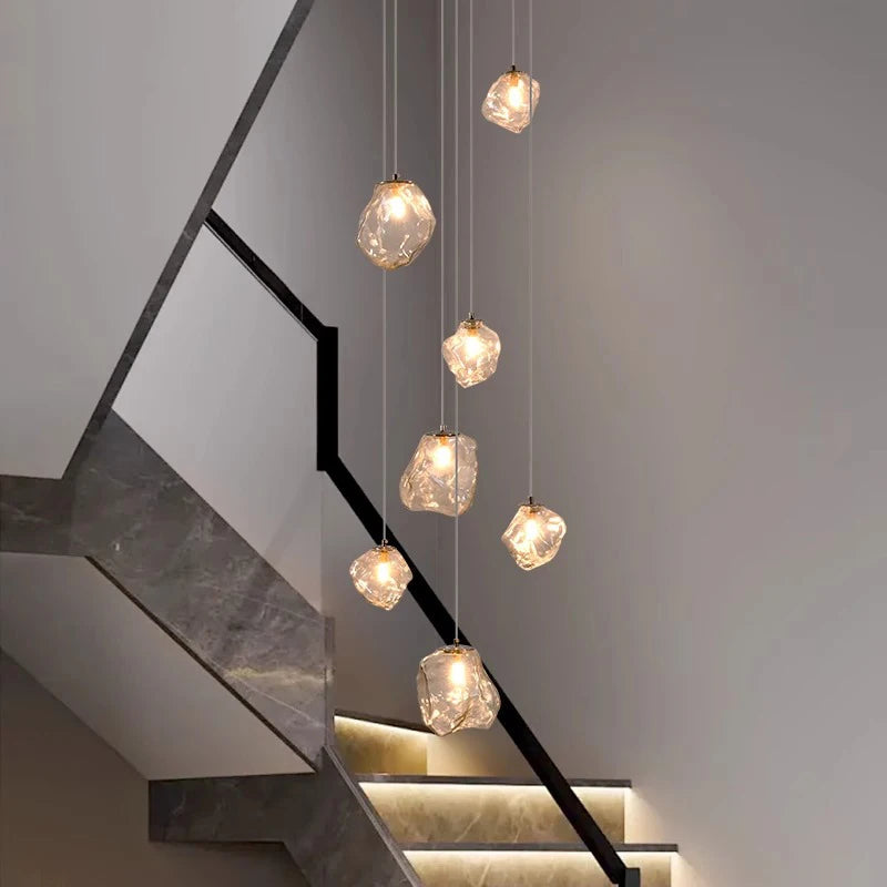Lustre sculptural pour cage d’escalier, LED réglable et dimmable, lumière chaude, design moderne et minimaliste | Sansoti